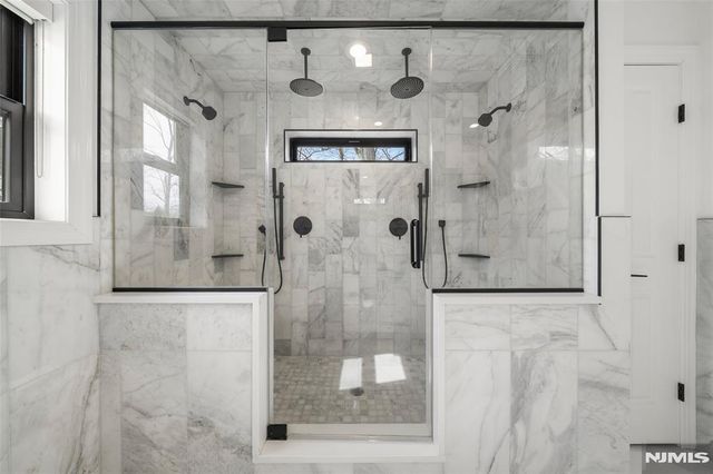 129 Rivervale Road, River Vale, NJ 07675