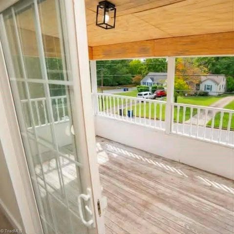 1037 Madison Avenue, Winston-salem, NC 27103