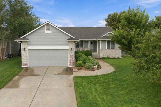 10701 W Lamp Cir, Wichita, KS 67215