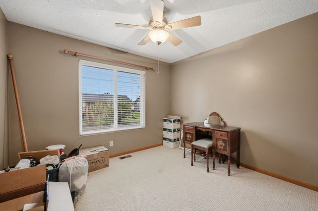 10701 W Lamp Cir, Wichita, KS 67215