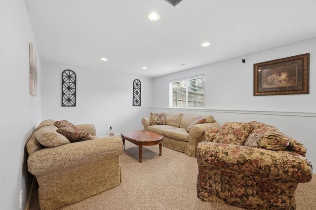 10701 W Lamp Cir, Wichita, KS 67215