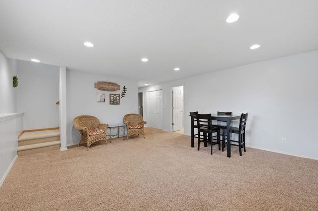 10701 W Lamp Cir, Wichita, KS 67215
