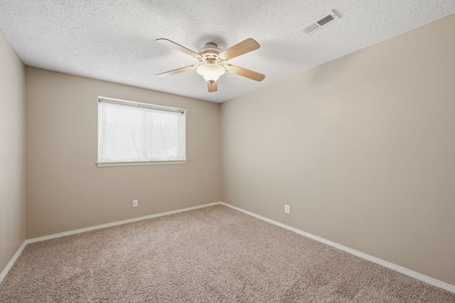 10701 W Lamp Cir, Wichita, KS 67215