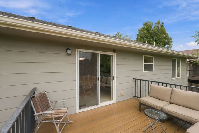 10701 W Lamp Cir, Wichita, KS 67215
