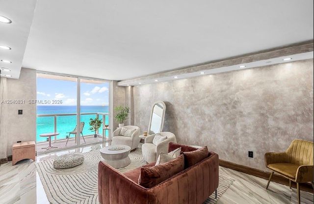 2457 Collins Ave 1603, Miami Beach, FL 33140