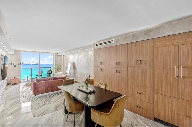 2457 Collins Ave 1603, Miami Beach, FL 33140