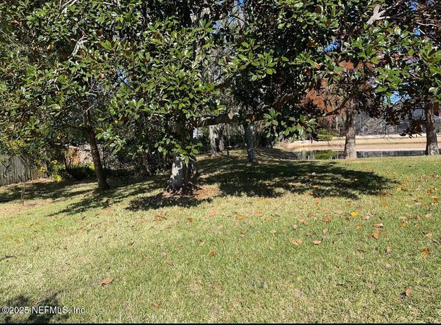 2515 EMPEROR Drive, Jacksonville, FL 32223