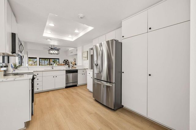 73148 Carrizo Circle, Palm Desert, CA 92260