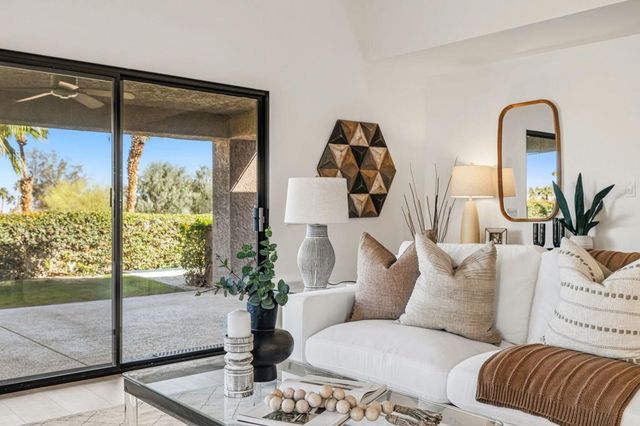 73148 Carrizo Circle, Palm Desert, CA 92260