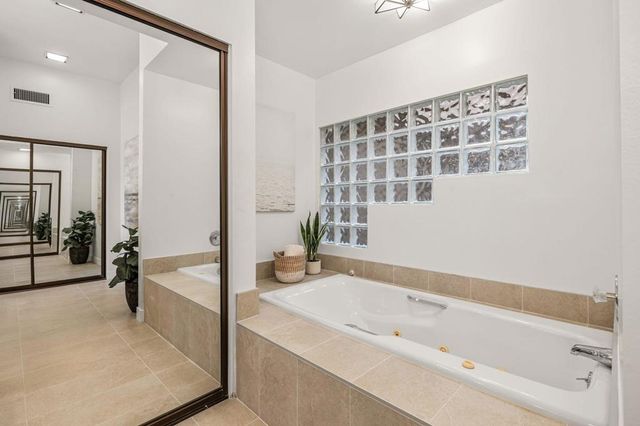 73148 Carrizo Circle, Palm Desert, CA 92260