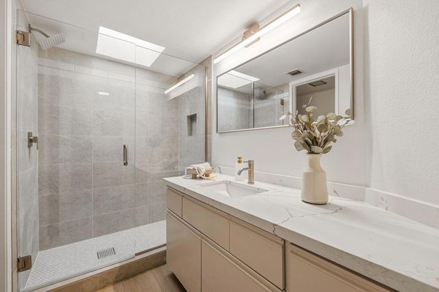 73148 Carrizo Circle, Palm Desert, CA 92260