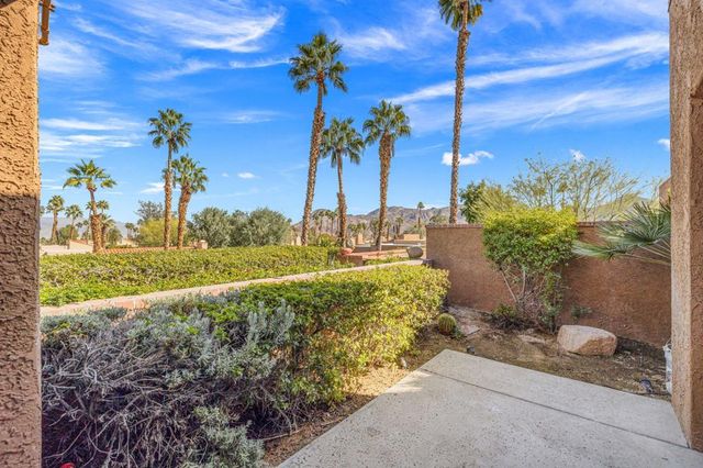 73148 Carrizo Circle, Palm Desert, CA 92260