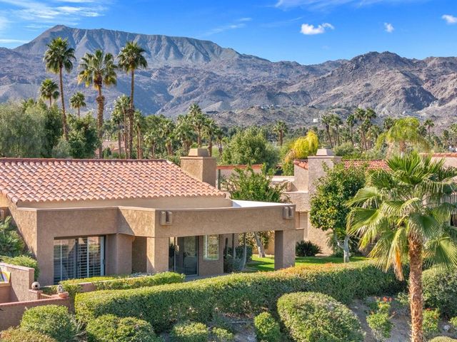 73148 Carrizo Circle, Palm Desert, CA 92260