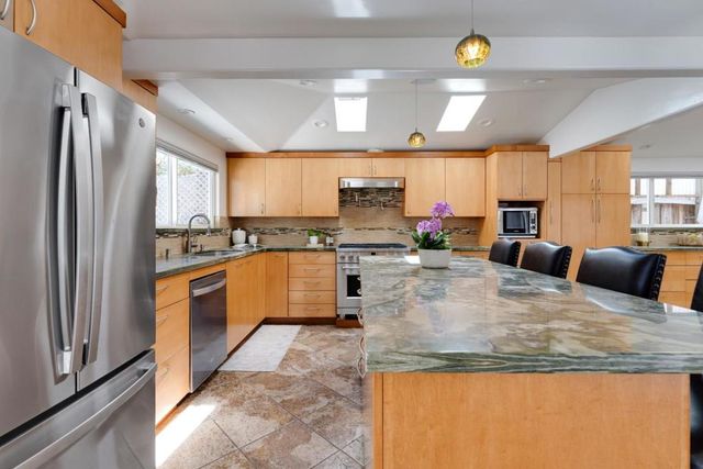 250 Segre Place, Santa Cruz, CA 95060