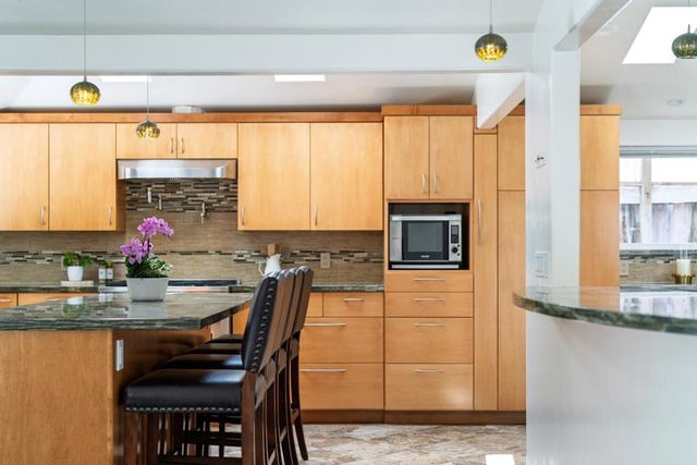250 Segre Place, Santa Cruz, CA 95060