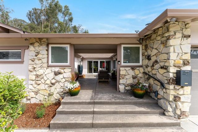 250 Segre Place, Santa Cruz, CA 95060