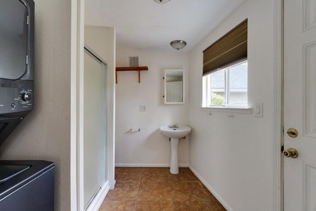 250 Segre Place, Santa Cruz, CA 95060
