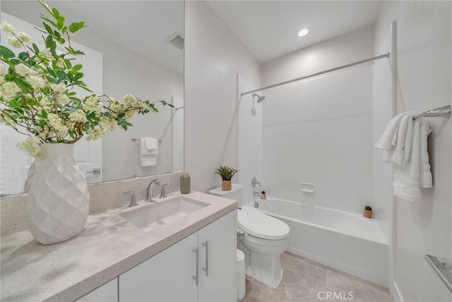 141 Evergreen Way, Lake Forest, CA 92630