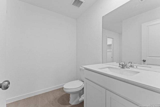 6611 Titan Park, Converse, TX 78109