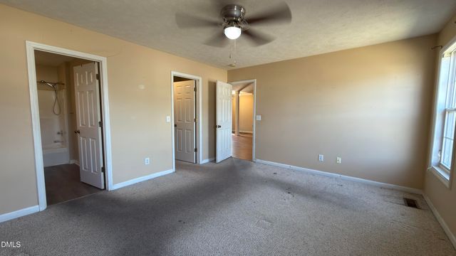 7636 Galena Drive, Fayetteville, NC 28314