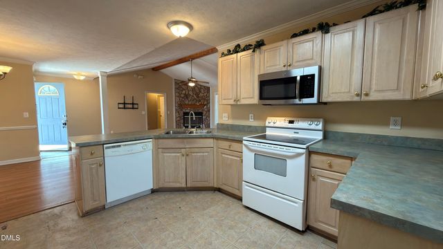 7636 Galena Drive, Fayetteville, NC 28314