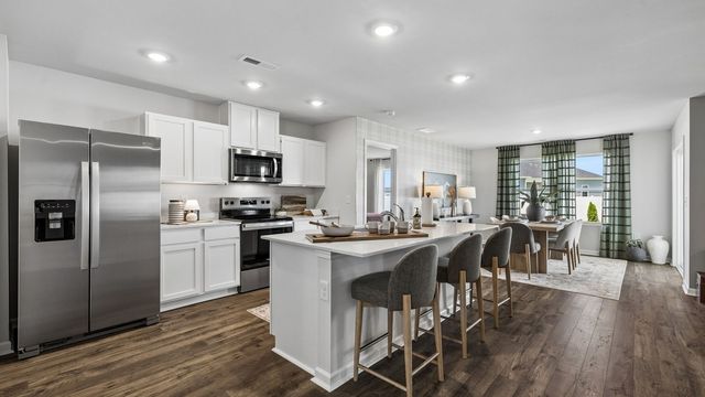 1743 Rosewood Drive, White House, TN 37188
