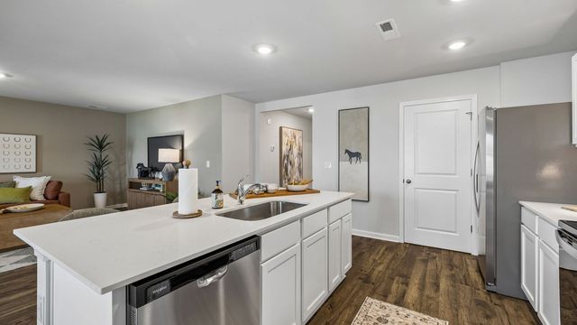 1743 Rosewood Drive, White House, TN 37188