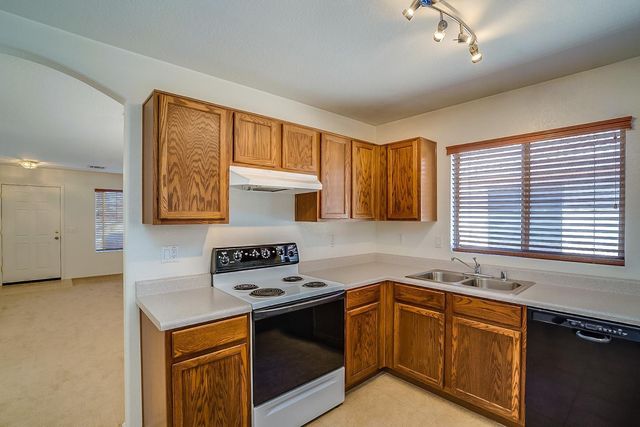 40219 N Cassara Drive, San Tan Valley, AZ 85140