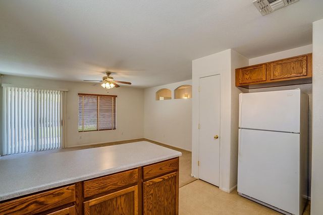 40219 N Cassara Drive, San Tan Valley, AZ 85140