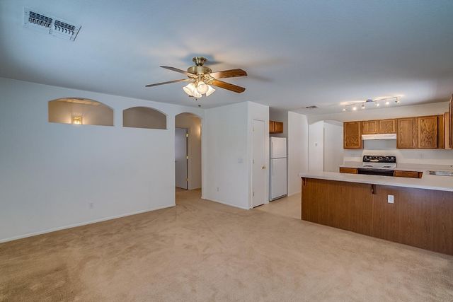 40219 N Cassara Drive, San Tan Valley, AZ 85140