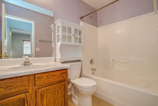 40219 N Cassara Drive, San Tan Valley, AZ 85140