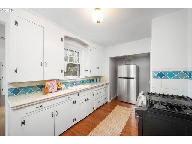 4542 Ne 27TH Ave, Portland, OR 97211