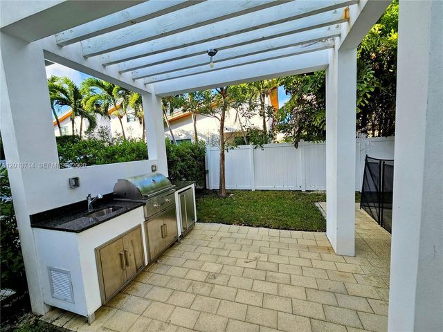10289 NW 75th Terrace 10289, Doral, FL 33178