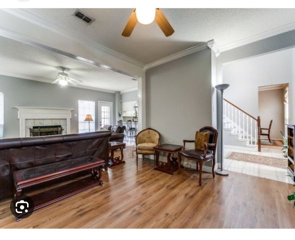 2306 Edinburgh Way, Garland, TX 75040