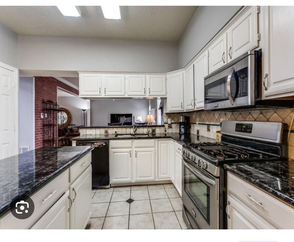 2306 Edinburgh Way, Garland, TX 75040