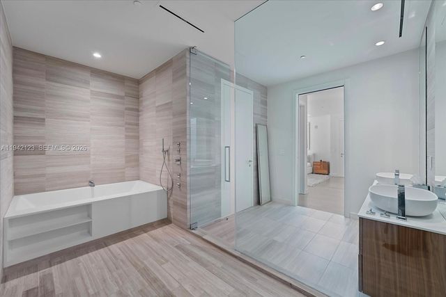 4701 N Meridian Ave 315, Miami Beach, FL 33140