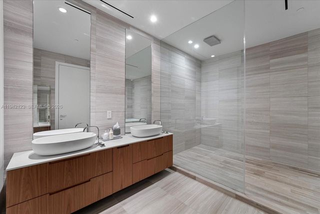 4701 N Meridian Ave 315, Miami Beach, FL 33140