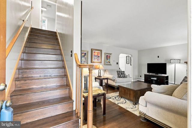 821 RIDGE AVE, Columbia, PA 17512