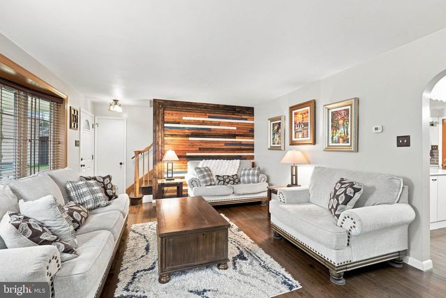 821 RIDGE AVE, Columbia, PA 17512