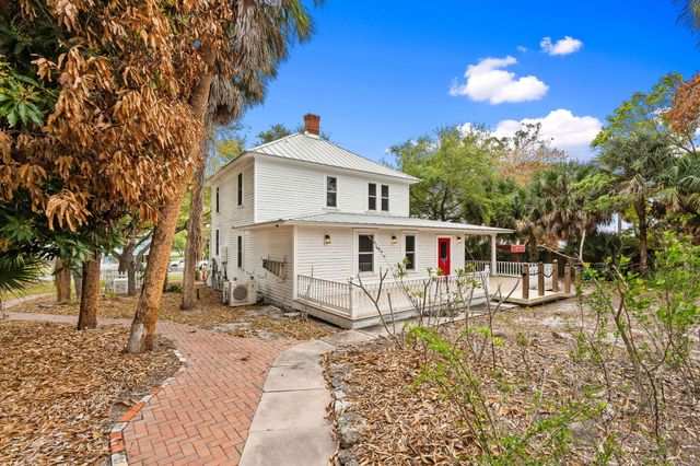 419 N 2nd Street, Fort Pierce, FL 34950