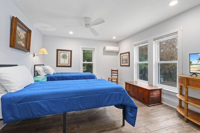 419 N 2nd Street, Fort Pierce, FL 34950