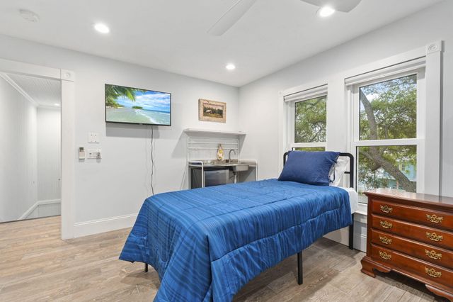 419 N 2nd Street, Fort Pierce, FL 34950