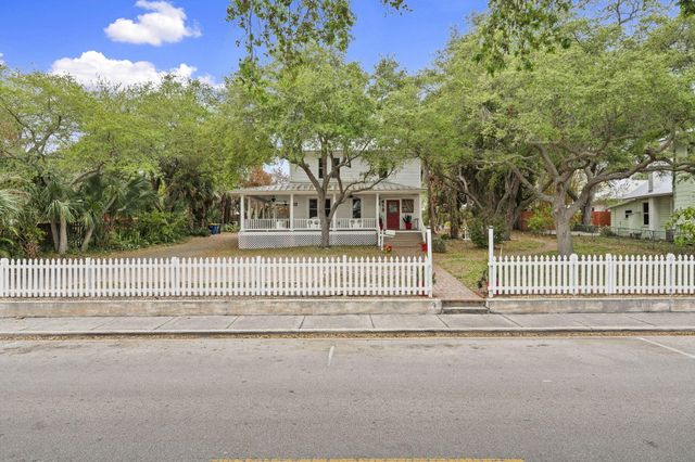 419 N 2nd Street, Fort Pierce, FL 34950