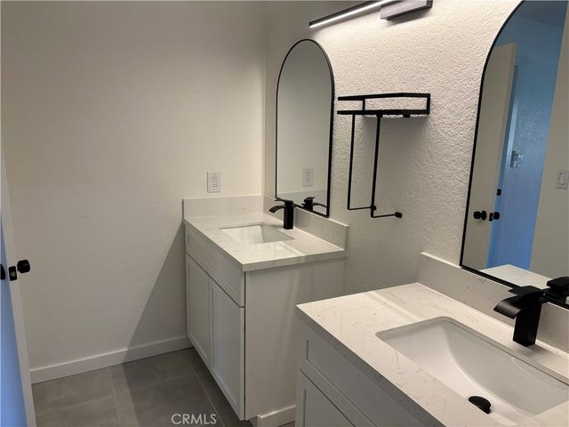 1000 Central 30, Riverside, CA 92507