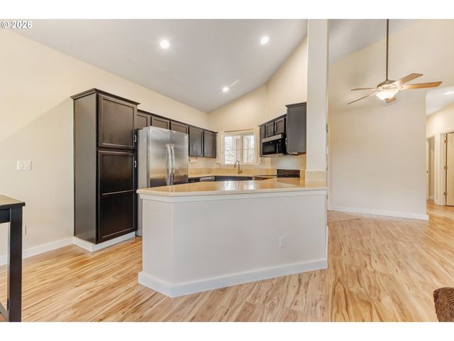 2433 Ne Cafe Way, Hillsboro, OR 97124