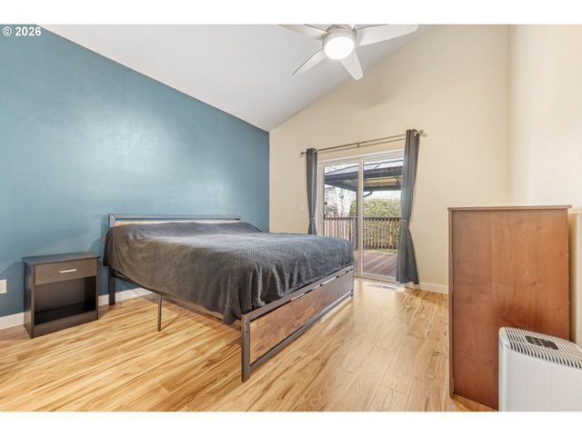 2433 Ne Cafe Way, Hillsboro, OR 97124