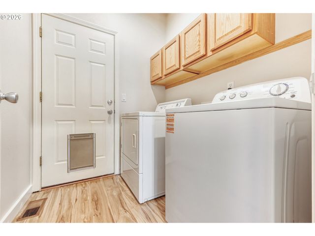 2433 Ne Cafe Way, Hillsboro, OR 97124