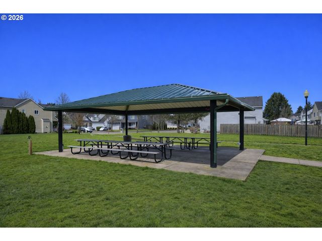 2433 Ne Cafe Way, Hillsboro, OR 97124
