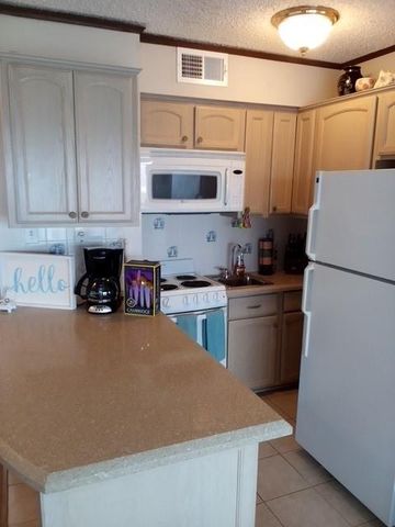 6102 Seawall Boulevard 341, Galveston, TX 77551