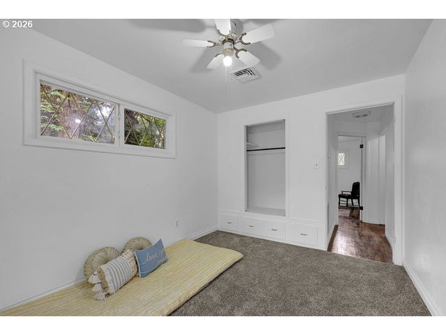 544 LOU GRAY Dr, Myrtle Creek, OR 97457